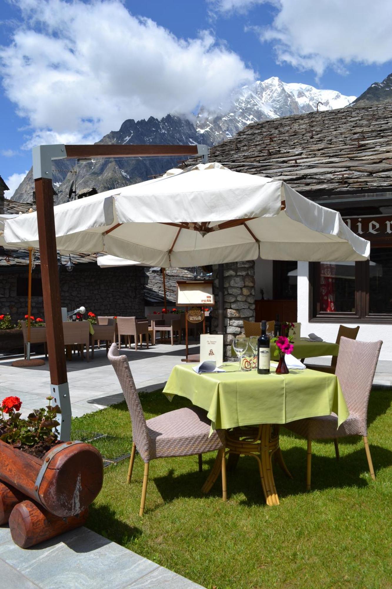 Hotel Pilier D'Angle & Wellness Courmayeur Exterior foto