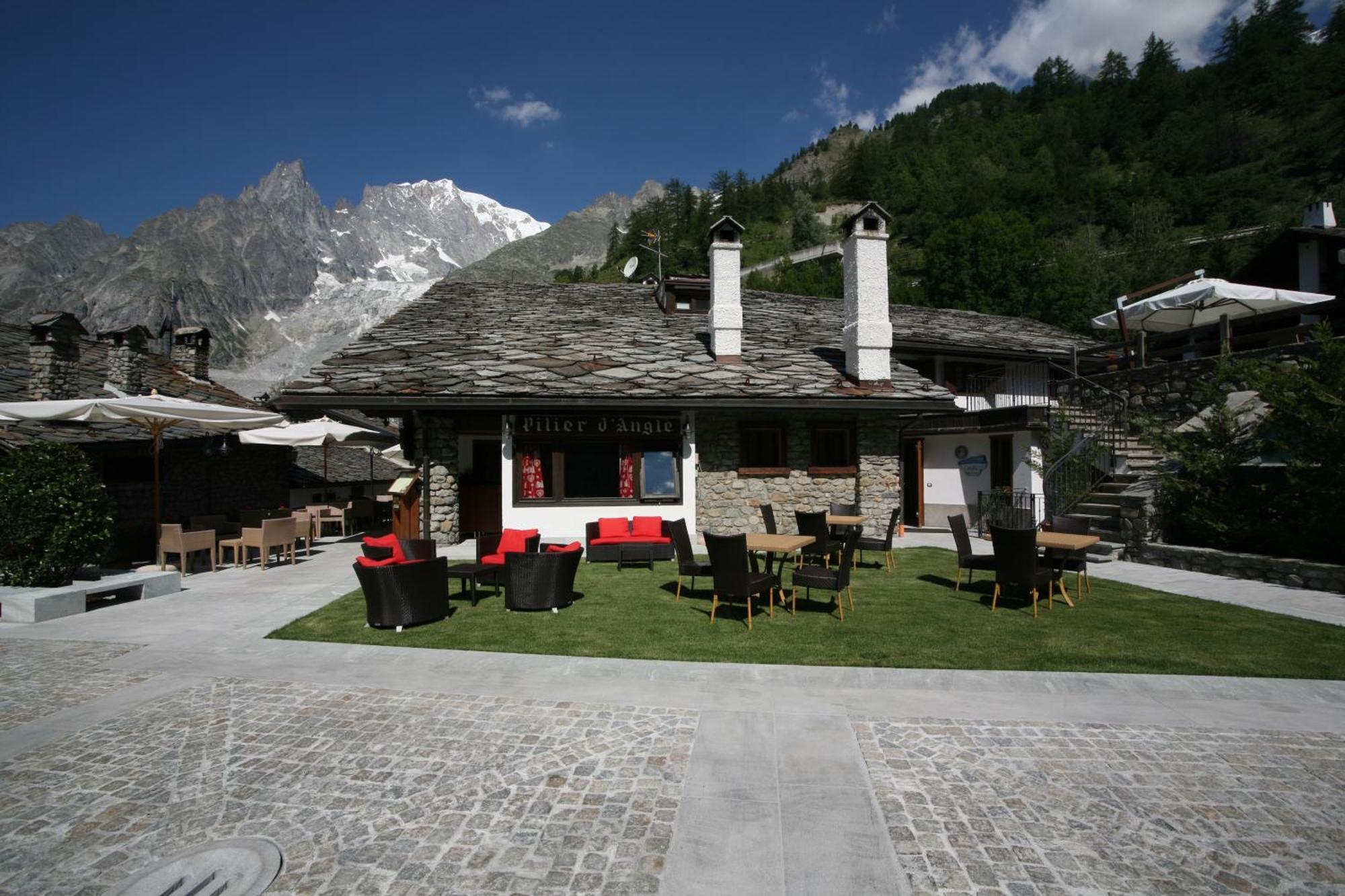 Hotel Pilier D'Angle & Wellness Courmayeur Exterior foto